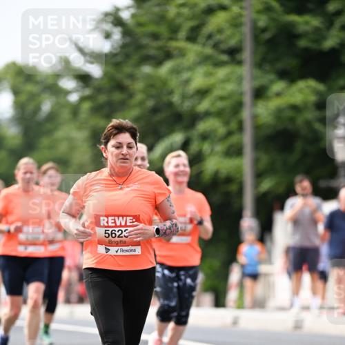 15.06.2025 - REWE Women's Run Dr. Thomas Lammeyer http://msf.ph/oto/7977782 15.06.2025 10:42:58 Laufen 5623 meine-sportfotos.de