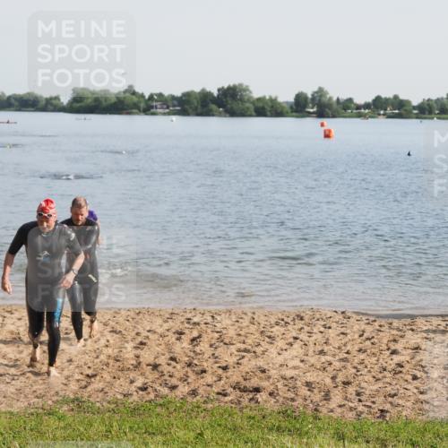 21.06.2025 - 27. Vierlanden-Triathlon MichiJ http://msf.ph/oto/7977791 15.06.2026 08:46:01 Schwimmen 13, 106, 134, 142, 152, 194 meine-sportfotos.de