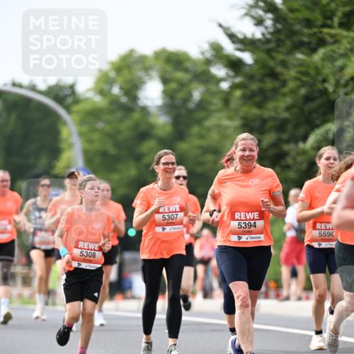 15.06.2025 - REWE Women's Run Dr. Thomas Lammeyer http://msf.ph/oto/7977794 15.06.2025 10:42:59 Laufen 5308, 5307, 5394, 5598 meine-sportfotos.de