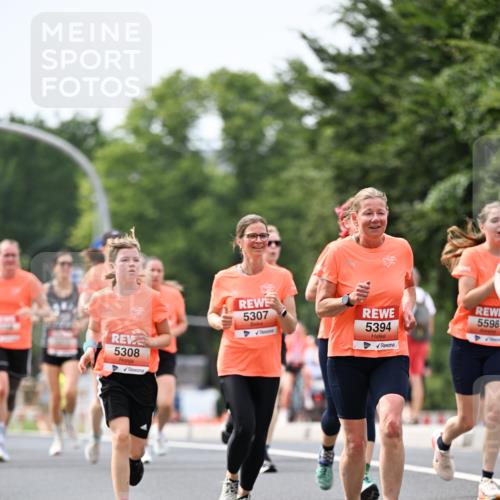 15.06.2025 - REWE Women's Run Dr. Thomas Lammeyer http://msf.ph/oto/7977800 15.06.2025 10:42:59 Laufen 5308, 5307, 5394, 5598 meine-sportfotos.de