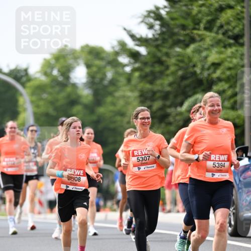 15.06.2025 - REWE Women's Run Dr. Thomas Lammeyer http://msf.ph/oto/7977812 15.06.2025 10:43:00 Laufen 08, 5307, 5394 meine-sportfotos.de