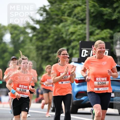 15.06.2025 - REWE Women's Run Dr. Thomas Lammeyer http://msf.ph/oto/7977830 15.06.2025 10:43:01 Laufen 5308, 0, 0, 307, 5394 meine-sportfotos.de