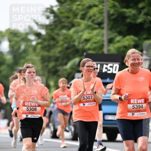 15.06.2025 - REWE Women's Run Dr. Thomas Lammeyer http://msf.ph/oto/7977834 15.06.2025 10:43:01 Laufen 5308, 50, 5307, 5394 meine-sportfotos.de