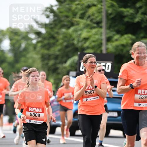 15.06.2025 - REWE Women's Run Dr. Thomas Lammeyer http://msf.ph/oto/7977837 15.06.2025 10:43:01 Laufen 5308, 50, 5307, 5394 meine-sportfotos.de