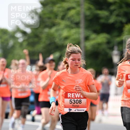 15.06.2025 - REWE Women's Run Dr. Thomas Lammeyer http://msf.ph/oto/7977865 15.06.2025 10:43:02 Laufen 5308 meine-sportfotos.de