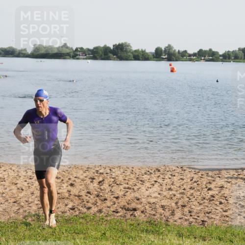 21.06.2025 - 27. Vierlanden-Triathlon MichiJ http://msf.ph/oto/7977873 15.06.2026 08:46:07 Schwimmen 134, 152, 194 meine-sportfotos.de