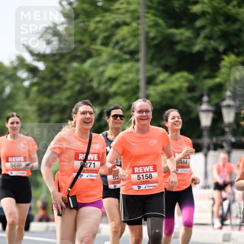 15.06.2025 - REWE Women's Run Dr. Thomas Lammeyer http://msf.ph/oto/7977890 15.06.2025 10:43:04 Laufen 5686, 271, 55158, 464 meine-sportfotos.de