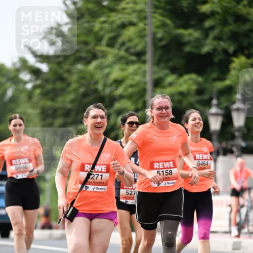 15.06.2025 - REWE Women's Run Dr. Thomas Lammeyer http://msf.ph/oto/7977893 15.06.2025 10:43:04 Laufen 5686, 271, 75, 527, 5158, 5464 meine-sportfotos.de
