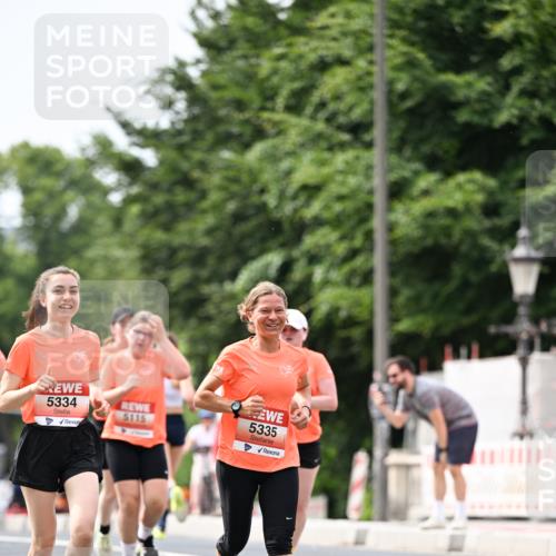 15.06.2025 - REWE Women's Run Dr. Thomas Lammeyer http://msf.ph/oto/7977941 15.06.2025 10:43:07 Laufen 5334, 5115, 5335 meine-sportfotos.de