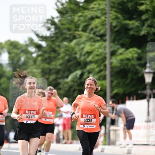 15.06.2025 - REWE Women's Run Dr. Thomas Lammeyer http://msf.ph/oto/7977949 15.06.2025 10:43:08 Laufen 5334, 5335 meine-sportfotos.de