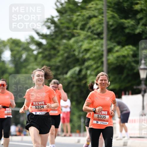 15.06.2025 - REWE Women's Run Dr. Thomas Lammeyer http://msf.ph/oto/7977954 15.06.2025 10:43:08 Laufen 5334, 5335 meine-sportfotos.de