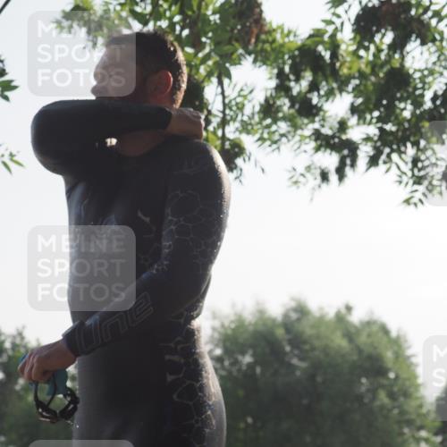 15.06.2025 - 27. Vierlanden-Triathlon KatJ http://msf.ph/oto/7977990 15.06.2025 08:38:44 Schwimmen 2, 27, 35, 86, 126 meine-sportfotos.de