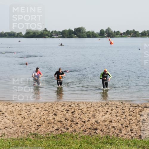 21.06.2025 - 27. Vierlanden-Triathlon MichiJ http://msf.ph/oto/7977995 15.06.2026 08:47:48 Schwimmen  meine-sportfotos.de