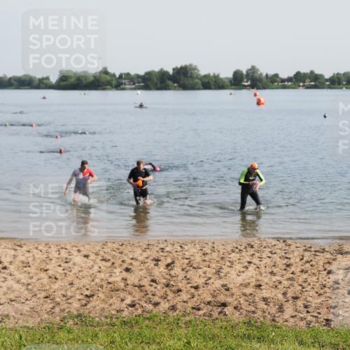 21.06.2025 - 27. Vierlanden-Triathlon MichiJ http://msf.ph/oto/7978001 15.06.2026 08:47:48 Schwimmen  meine-sportfotos.de
