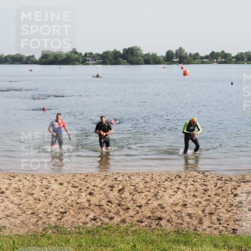 21.06.2025 - 27. Vierlanden-Triathlon MichiJ http://msf.ph/oto/7978007 15.06.2026 08:47:49 Schwimmen 34, 193 meine-sportfotos.de