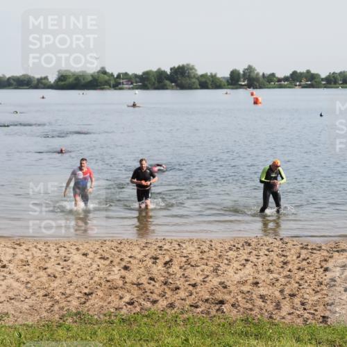 21.06.2025 - 27. Vierlanden-Triathlon MichiJ http://msf.ph/oto/7978013 15.06.2026 08:47:49 Schwimmen 34, 193 meine-sportfotos.de