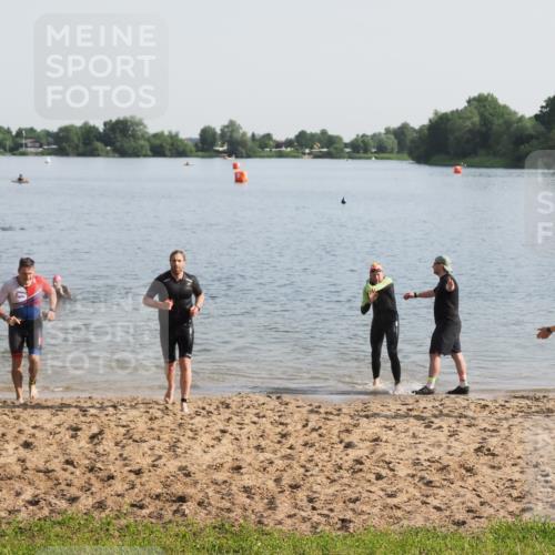 21.06.2025 - 27. Vierlanden-Triathlon MichiJ http://msf.ph/oto/7978065 15.06.2026 08:47:53 Schwimmen 34, 193 meine-sportfotos.de