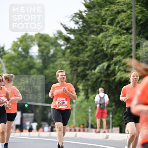 15.06.2025 - REWE Women's Run Dr. Thomas Lammeyer http://msf.ph/oto/7978069 15.06.2025 10:43:15 Laufen 5591, 5059 meine-sportfotos.de