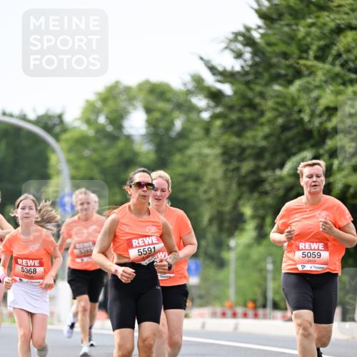 15.06.2025 - REWE Women's Run Dr. Thomas Lammeyer http://msf.ph/oto/7978098 15.06.2025 10:43:17 Laufen 5368, 5385, 5591, 5059 meine-sportfotos.de