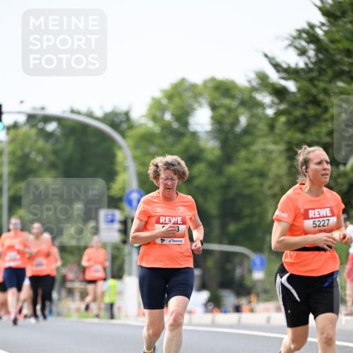 15.06.2025 - REWE Women's Run Dr. Thomas Lammeyer http://msf.ph/oto/7978229 15.06.2025 10:43:25 Laufen 5227 meine-sportfotos.de