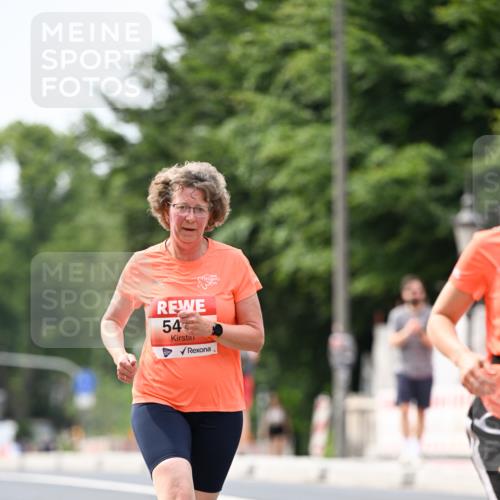 15.06.2025 - REWE Women's Run Dr. Thomas Lammeyer http://msf.ph/oto/7978290 15.06.2025 10:43:27 Laufen 54 meine-sportfotos.de