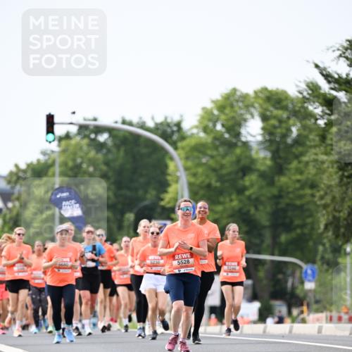 15.06.2025 - REWE Women's Run Dr. Thomas Lammeyer http://msf.ph/oto/7978314 15.06.2025 10:43:29 Laufen 5680, 5230, 5528, 5246 meine-sportfotos.de