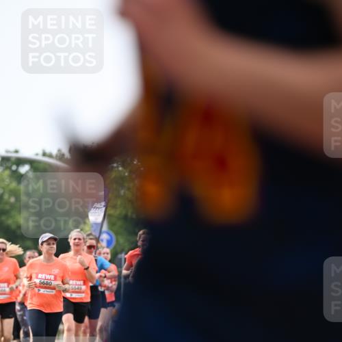 15.06.2025 - REWE Women's Run Dr. Thomas Lammeyer http://msf.ph/oto/7978338 15.06.2025 10:43:32 Laufen 5680, 5549, 4 meine-sportfotos.de