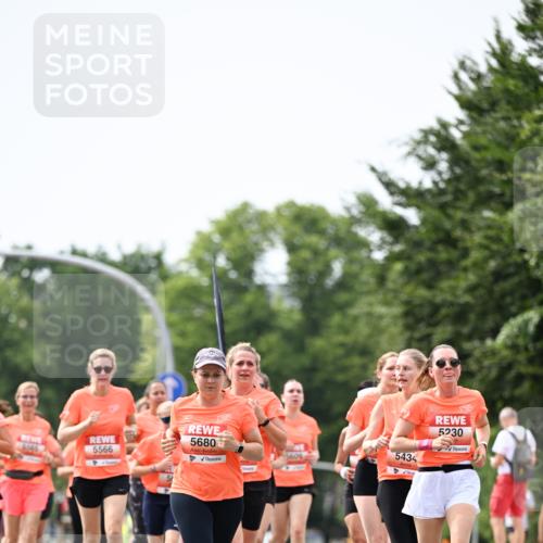 15.06.2025 - REWE Women's Run Dr. Thomas Lammeyer http://msf.ph/oto/7978352 15.06.2025 10:43:35 Laufen 5566, 5680, 3609, 5434, 5230 meine-sportfotos.de