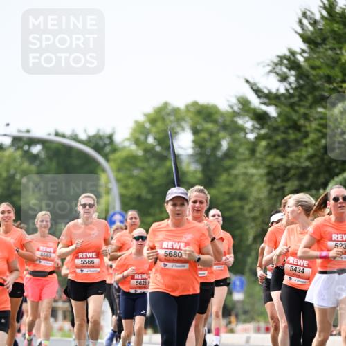 15.06.2025 - REWE Women's Run Dr. Thomas Lammeyer http://msf.ph/oto/7978361 15.06.2025 10:43:35 Laufen 5565, 5566, 5628, 5680, 523, 55434 meine-sportfotos.de
