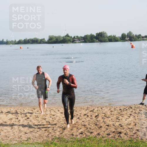 21.06.2025 - 27. Vierlanden-Triathlon MichiJ http://msf.ph/oto/7978381 15.06.2026 08:48:53 Schwimmen 19, 115, 144 meine-sportfotos.de
