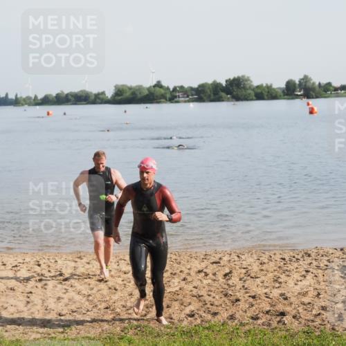 21.06.2025 - 27. Vierlanden-Triathlon MichiJ http://msf.ph/oto/7978384 15.06.2026 08:48:54 Schwimmen 19, 115, 144 meine-sportfotos.de