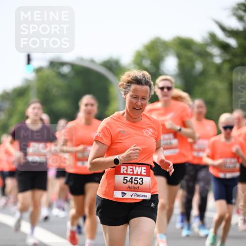 15.06.2025 - REWE Women's Run Dr. Thomas Lammeyer http://msf.ph/oto/7978411 15.06.2025 10:43:38 Laufen 5453 meine-sportfotos.de