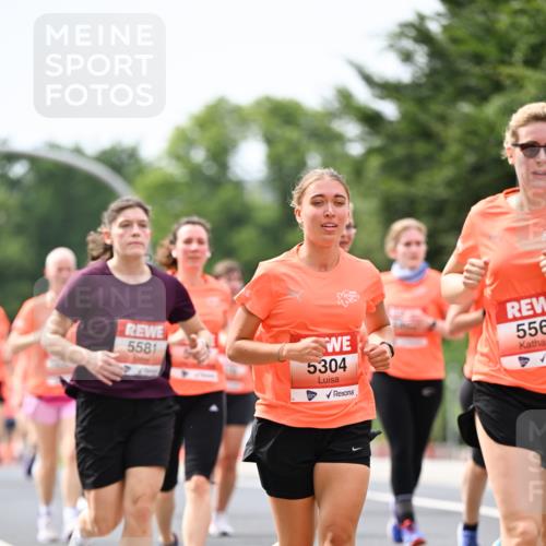 15.06.2025 - REWE Women's Run Dr. Thomas Lammeyer http://msf.ph/oto/7978453 15.06.2025 10:43:40 Laufen 5581, 5304, 556 meine-sportfotos.de