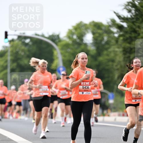 15.06.2025 - REWE Women's Run Dr. Thomas Lammeyer http://msf.ph/oto/7978564 15.06.2025 10:43:48 Laufen 5438, 5436 meine-sportfotos.de