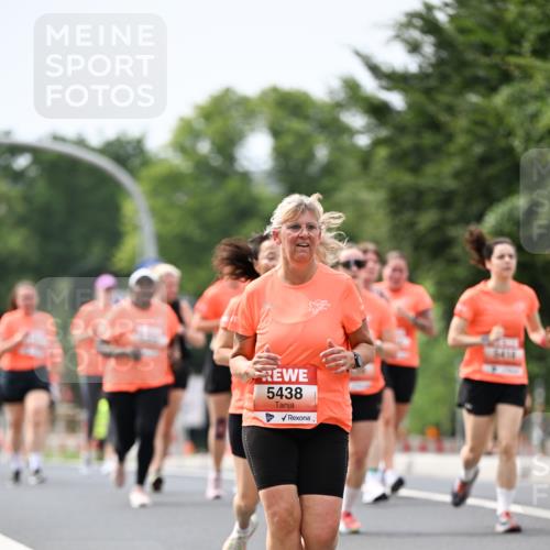 15.06.2025 - REWE Women's Run Dr. Thomas Lammeyer http://msf.ph/oto/7978612 15.06.2025 10:43:52 Laufen 5438 meine-sportfotos.de