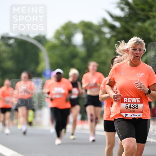15.06.2025 - REWE Women's Run Dr. Thomas Lammeyer http://msf.ph/oto/7978628 15.06.2025 10:43:53 Laufen 5438 meine-sportfotos.de