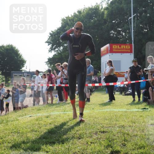 15.06.2025 - 27. Vierlanden-Triathlon KatJ http://msf.ph/oto/7978648 15.06.2025 08:41:04 Schwimmen 99, 114, 129, 147 meine-sportfotos.de