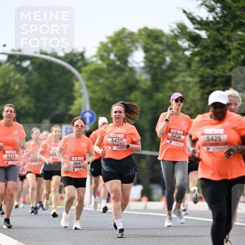 15.06.2025 - REWE Women's Run Dr. Thomas Lammeyer http://msf.ph/oto/7978665 15.06.2025 10:43:56 Laufen 5319, 5647, 547, 5426, 5425 meine-sportfotos.de