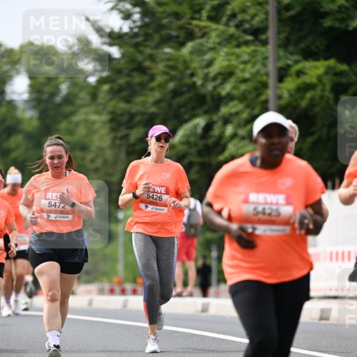 15.06.2025 - REWE Women's Run Dr. Thomas Lammeyer http://msf.ph/oto/7978687 15.06.2025 10:43:57 Laufen 5472, 5426, 5425 meine-sportfotos.de