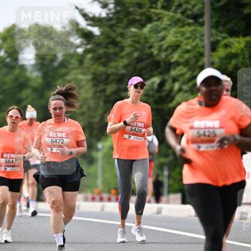 15.06.2025 - REWE Women's Run Dr. Thomas Lammeyer http://msf.ph/oto/7978688 15.06.2025 10:43:57 Laufen 5425, 564, 5472, 5426 meine-sportfotos.de