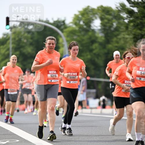 15.06.2025 - REWE Women's Run Dr. Thomas Lammeyer http://msf.ph/oto/7978704 15.06.2025 10:43:59 Laufen 5319, 5597, 564 meine-sportfotos.de