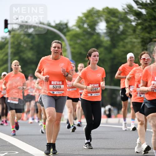 15.06.2025 - REWE Women's Run Dr. Thomas Lammeyer http://msf.ph/oto/7978710 15.06.2025 10:43:59 Laufen 5319, 5597 meine-sportfotos.de