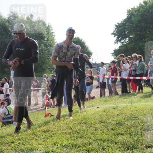 15.06.2025 - 27. Vierlanden-Triathlon KatJ http://msf.ph/oto/7978796 15.06.2025 08:41:17 Schwimmen 22, 109, 111, 129, 138, 147, 176 meine-sportfotos.de