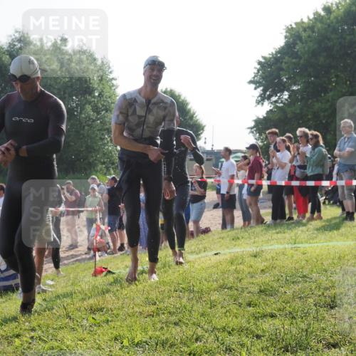 15.06.2025 - 27. Vierlanden-Triathlon KatJ http://msf.ph/oto/7978799 15.06.2025 08:41:17 Schwimmen 22, 109, 111, 129, 138, 147, 176 meine-sportfotos.de