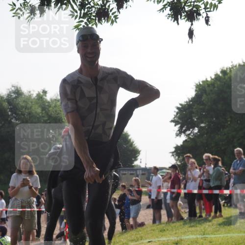 15.06.2025 - 27. Vierlanden-Triathlon KatJ http://msf.ph/oto/7978827 15.06.2025 08:41:19 Schwimmen 22, 109, 111, 129, 138, 147, 176 meine-sportfotos.de