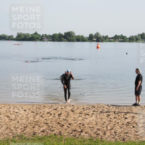 21.06.2025 - 27. Vierlanden-Triathlon MichiJ http://msf.ph/oto/7978843 15.06.2026 08:52:27 Schwimmen 163 meine-sportfotos.de