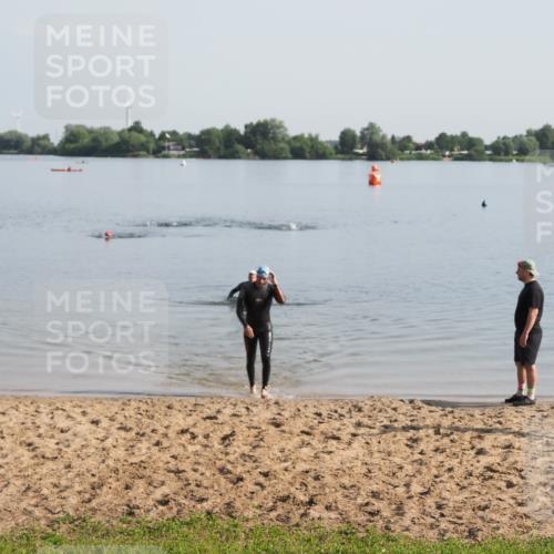 21.06.2025 - 27. Vierlanden-Triathlon MichiJ http://msf.ph/oto/7978846 15.06.2026 08:52:28 Schwimmen 163 meine-sportfotos.de