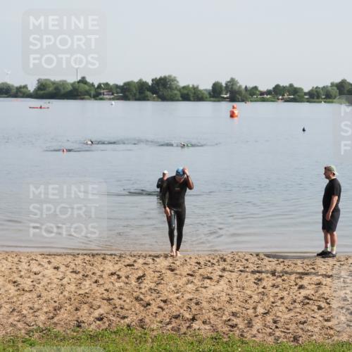 21.06.2025 - 27. Vierlanden-Triathlon MichiJ http://msf.ph/oto/7978861 15.06.2026 08:52:29 Schwimmen 163 meine-sportfotos.de