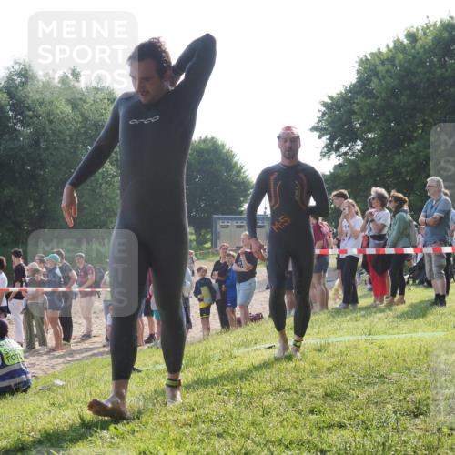 15.06.2025 - 27. Vierlanden-Triathlon KatJ http://msf.ph/oto/7978875 15.06.2025 08:41:23 Schwimmen 22, 109, 111, 138, 176 meine-sportfotos.de