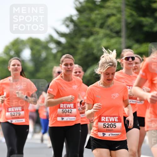 15.06.2025 - REWE Women's Run Dr. Thomas Lammeyer http://msf.ph/oto/7978903 15.06.2025 10:44:10 Laufen 5279, 5042, 5205 meine-sportfotos.de